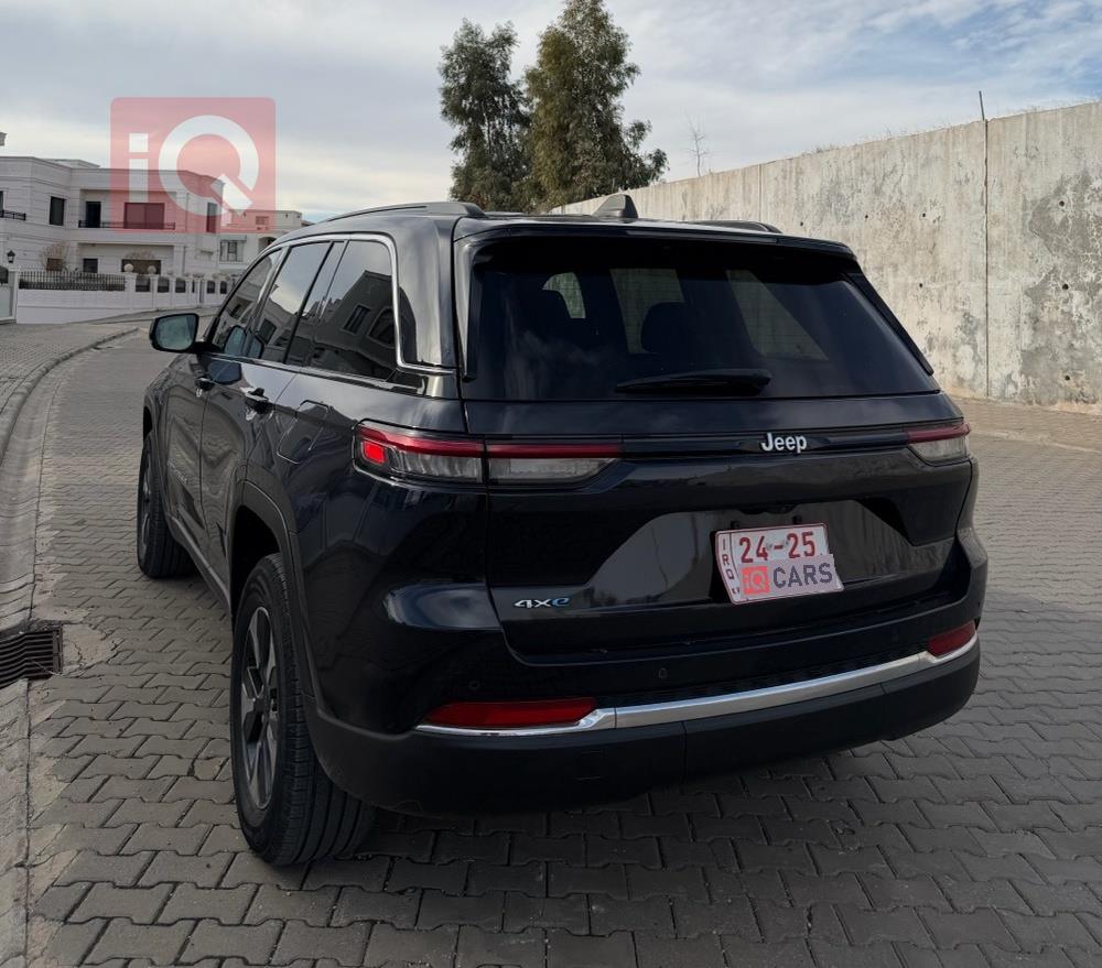 جيب جراند شيروكي